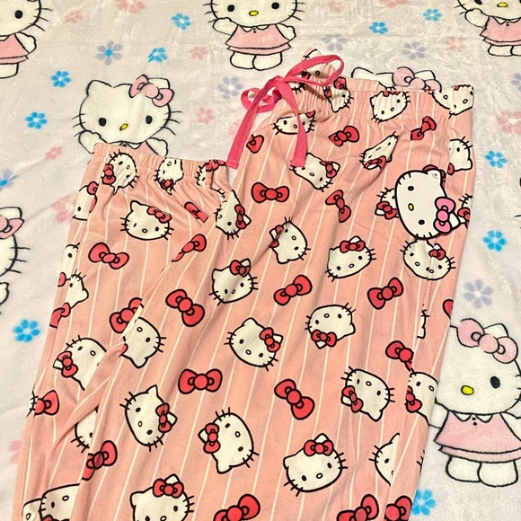 Hello kitty pj pants size medium - Picture 2 of 3